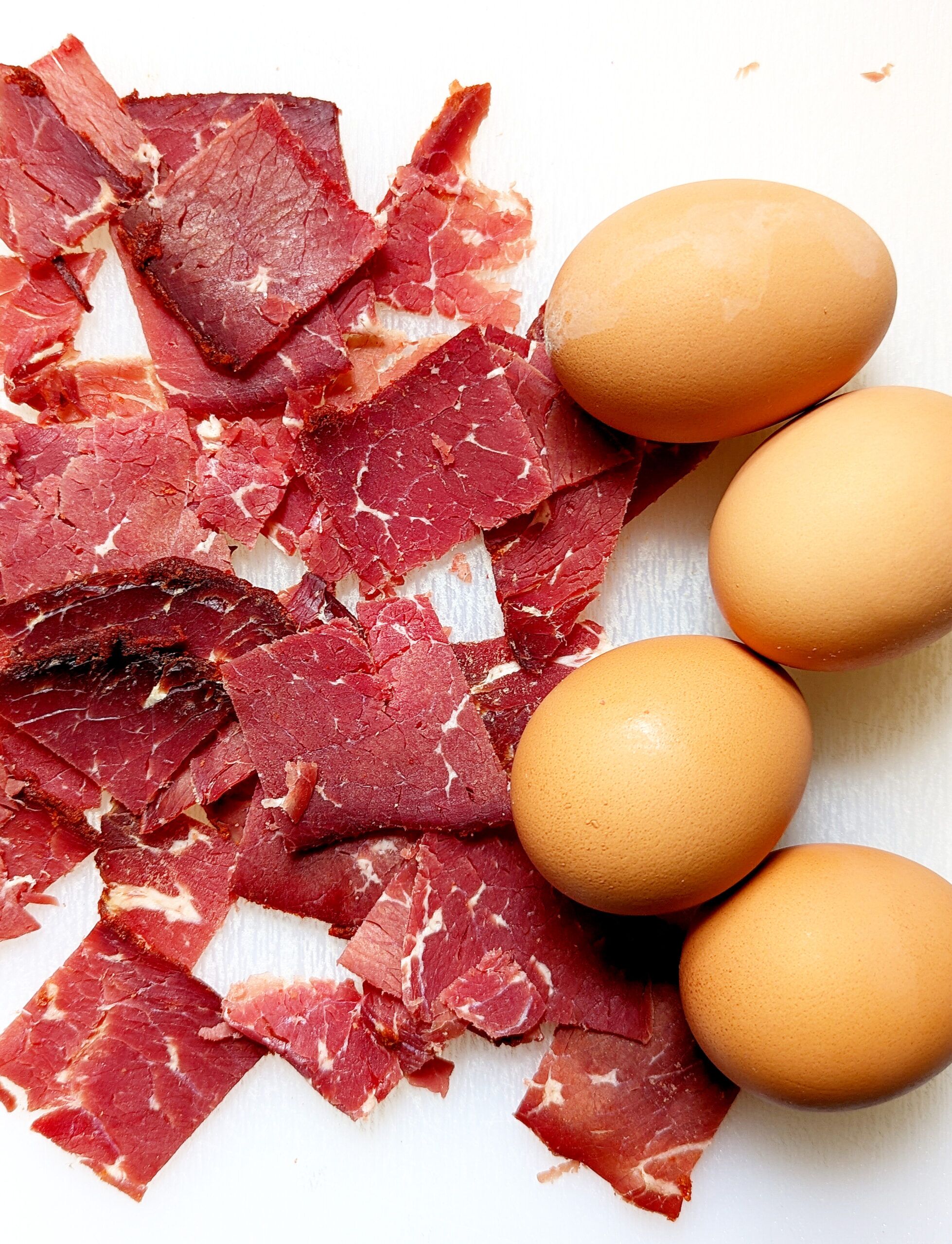 Beid bel basturma- Eggs with basturma - am what I eat